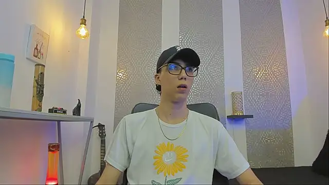 Snapshot of Nikolay_Gregori chatting on September 2025 04:05:02 AM Nikolay Gregori online show from September 2025 04:05:02 AM