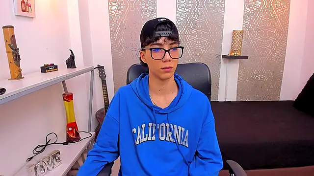 Snapshot of Nikolay_Gregori chatting on October 2025 05:47:02 AM Nikolay Gregori online show from October 2025 05:47:02 AM