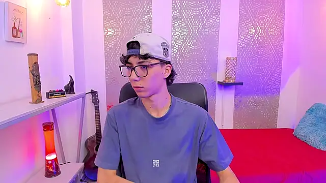 Snapshot of Nikolay_Gregori chatting on October 2025 04:20:02 AM Nikolay Gregori online show from October 2025 04:20:02 AM