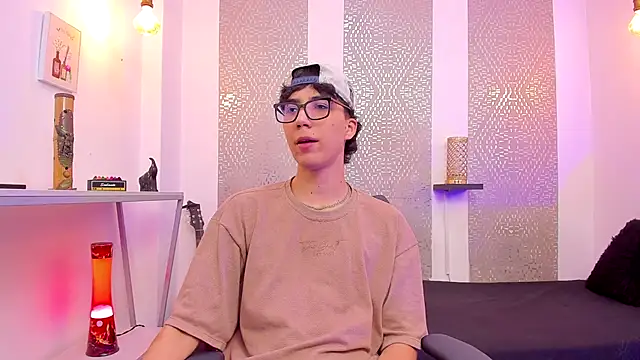 Snapshot of Nikolay_Gregori chatting on October 2025 04:32:01 AM Nikolay Gregori online show from October 2025 04:32:01 AM