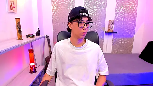 Snapshot of Nikolay_Gregori chatting on October 2025 04:22:02 AM Nikolay Gregori online show from October 2025 04:22:02 AM