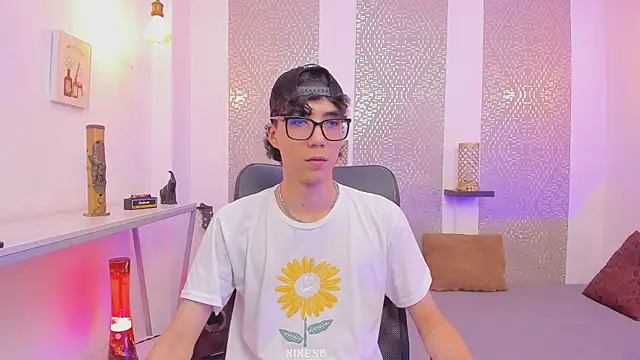 Snapshot of Nikolay_Gregori chatting on October 2025 04:13:02 AM Nikolay Gregori online show from October 2025 04:13:02 AM