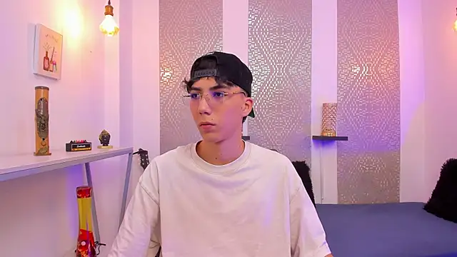 Snapshot of Nikolay_Gregori chatting on November 2025 04:11:02 AM Nikolay Gregori online show from November 2025 04:11:02 AM