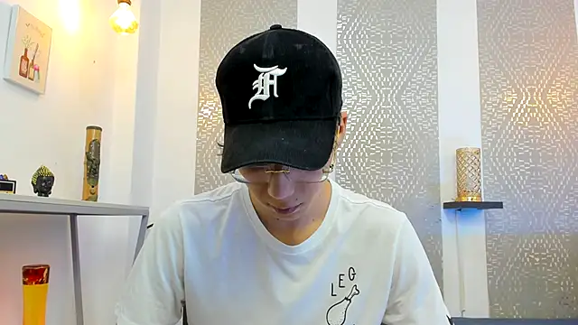 Nikolay Gregori online show from December 2025 05:04:02 AM