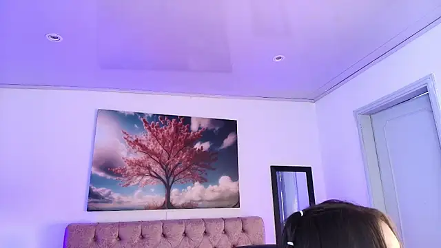 Julianaa Castro  online show from January 2026 11:48:02 AM