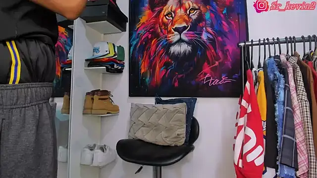 Pantera black 21 online show from October 2025 09:33:01 AM