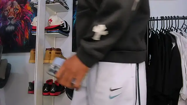 Pantera black 21 online show from April 2026 12:04:01 PM