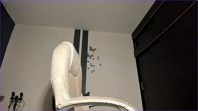 Snapshot of CandyLatinHott chatting on October 2025 09:58:02 PM CandyLatinHott online show from October 2025 09:58:02 PM