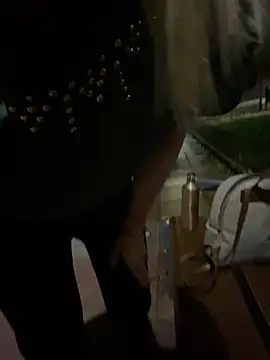 Snapshot of ToAnWTW chatting on October 2025 01:04:02 AM ToAnWTW online show from October 2025 01:04:02 AM