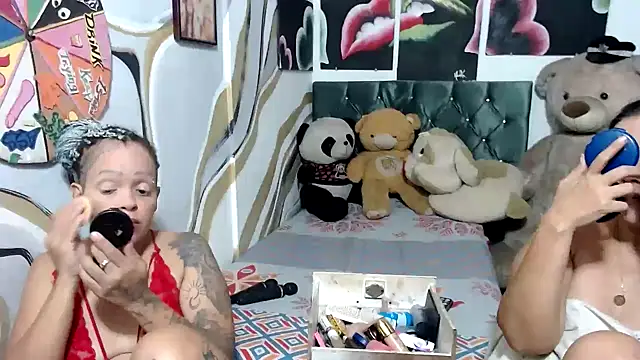 manzanahot9 online show from October 2025 07:11:02 PM