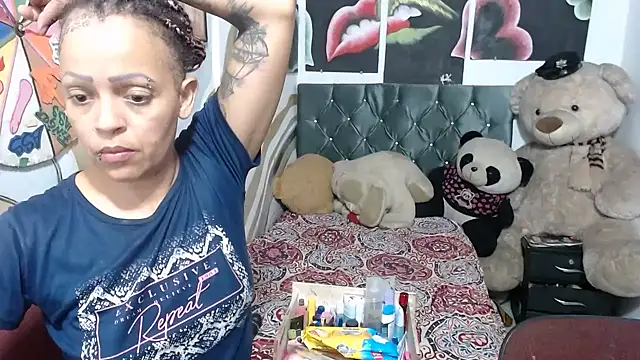 manzanahot9 online show from March 2026 06:30:01 PM