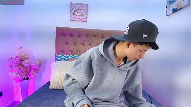 MaikCarver online show from September 2025 01:00:01 PM