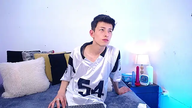 MaikCarver online show from September 2025 03:44:01 AM