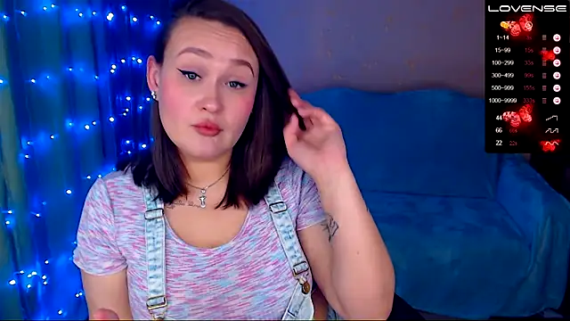 Snapshot of Cutie-Melanie chatting on January 2025 07:07:02 PM Cutie-Melanie online show from January 2025 07:07:02 PM