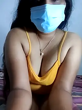 Snapshot of SLZAARA chatting on September 2025 08:10:01 PM SLZAARA online show from September 2025 08:10:01 PM