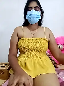 SLZAARA online show from November 2025 08:24:02 PM