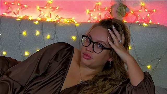 MariaNeumann online show from January 2025 12:45:02 PM