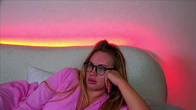 MariaNeumann online show from February 2025 12:58:02 AM