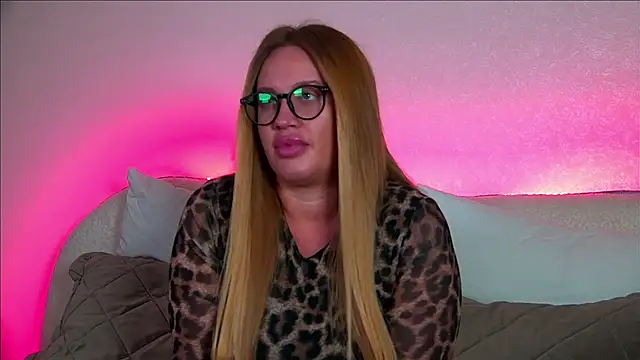 MariaNeumann online show from March 2025 06:24:02 AM