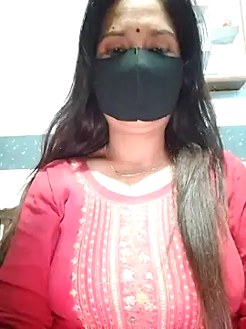 Snapshot of Aishwaryaa_69 chatting on January 2025 03:52:02 PM Aishwaryaa 69 online show from January 2025 03:52:02 PM