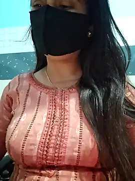 Snapshot of Aishwaryaa_69 chatting on January 2025 09:33:02 AM Aishwaryaa 69 online show from January 2025 09:33:02 AM