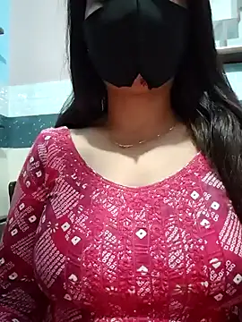 Snapshot of Aishwaryaa_69 chatting on February 2025 10:36:02 AM Aishwaryaa 69 online show from February 2025 10:36:02 AM