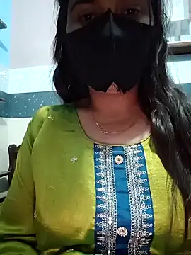 Snapshot of Aishwaryaa_69 chatting on February 2025 08:39:02 AM Aishwaryaa 69 online show from February 2025 08:39:02 AM