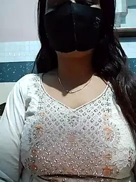 Snapshot of Aishwaryaa_69 chatting on February 2025 03:31:02 PM Aishwaryaa 69 online show from February 2025 03:31:02 PM