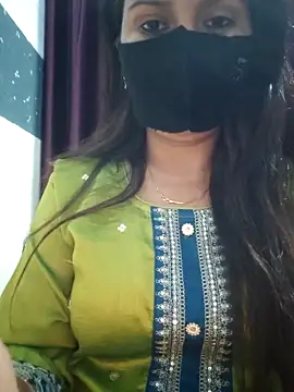 Snapshot of Aishwaryaa_69 chatting on March 2025 09:42:01 AM Aishwaryaa 69 online show from March 2025 09:42:01 AM