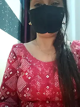 Snapshot of Aishwaryaa_69 chatting on March 2025 10:49:02 AM Aishwaryaa 69 online show from March 2025 10:49:02 AM