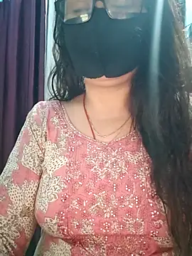 Aishwaryaa 69 online show from December 2025 07:02:02 AM