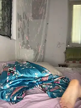 giuli zerozero online show from April 2026 11:49:01 AM