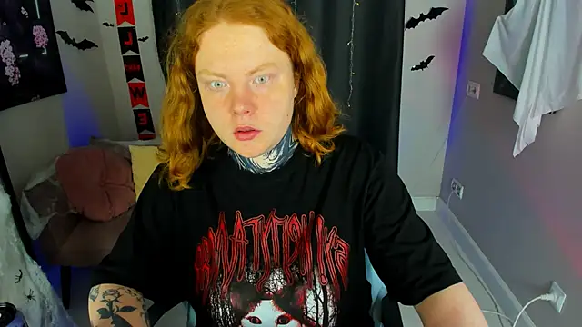 Snapshot of Cassie_xKiss chatting on October 2025 08:57:01 PM Cassie xKiss online show from October 2025 08:57:01 PM