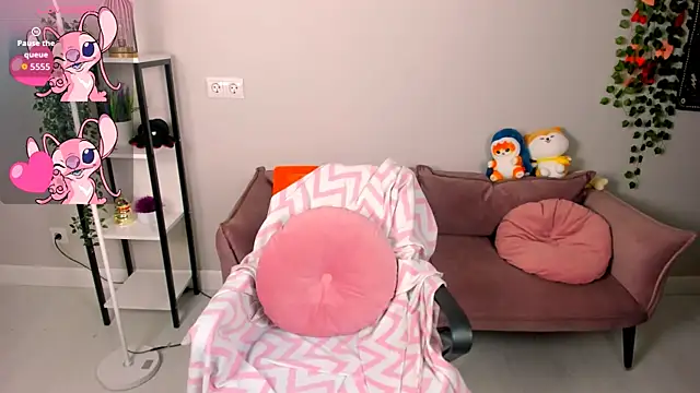 Cassie xKiss online show from February 2026 09:05:02 PM