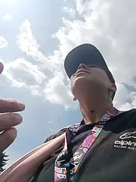 Rob and lizzy online show from January 2025 06:38:02 PM