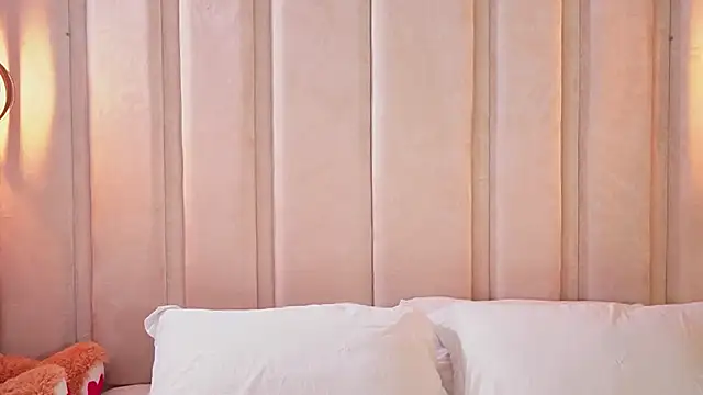 bonniekim  online show from January 2026 11:53:01 PM