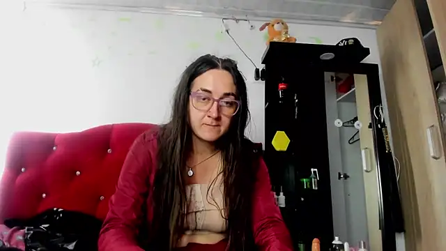 Sweet-Suck69 online show from December 2025 09:01:01 PM