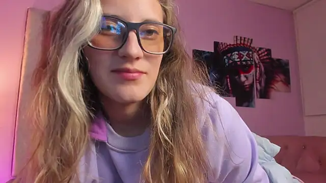 Snapshot of Giia_paiige18 chatting on December 2024 10:24:01 AM Giia paiige18 online show from December 2024 10:24:01 AM