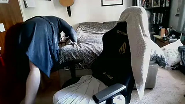 Snapshot of Hairy_Guy30 chatting on May 2026 03:41:02 PM Hairy Guy30 online show from May 2026 03:41:02 PM