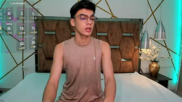 Gerony  online show from February 2025 08:00:02 AM