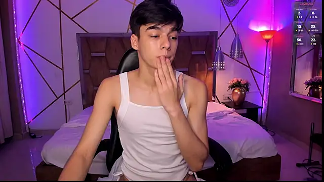 Gerony  online show from February 2026 04:54:01 AM