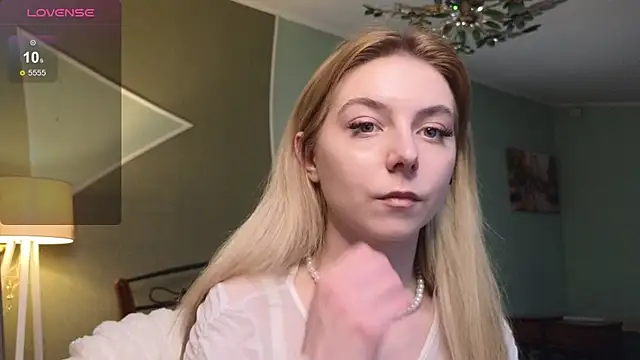 ever anderson online show from February 2025 10:26:01 AM