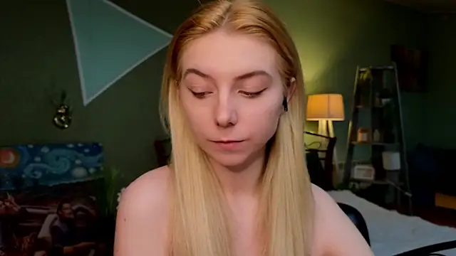 ever anderson online show from March 2025 08:10:01 AM