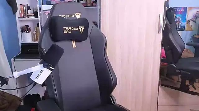 MemiKouki online show from January 2025 04:50:02 PM