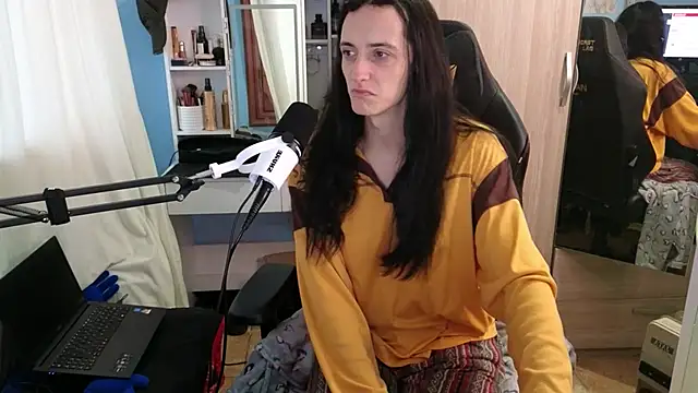 MemiKouki online show from March 2025 04:45:01 PM