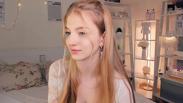 YuNabif online show from February 2025 11:05:01 AM