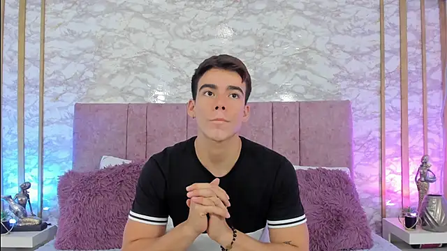 its liam18 online show from January 2025 08:54:01 PM