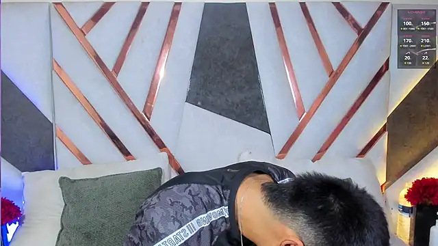 its liam18 online show from February 2026 08:49:02 PM