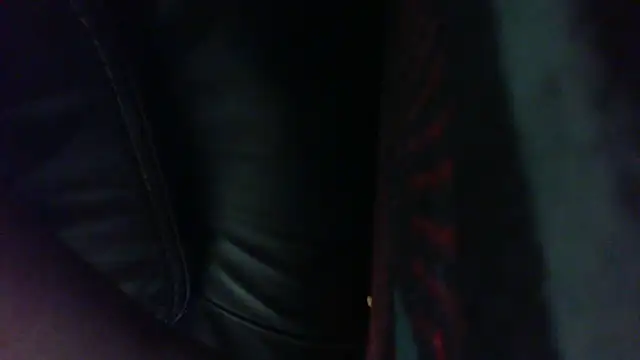 Snapshot of Mic_Oxinner chatting on September 2025 10:10:02 PM Mic Oxinner online show from September 2025 10:10:02 PM