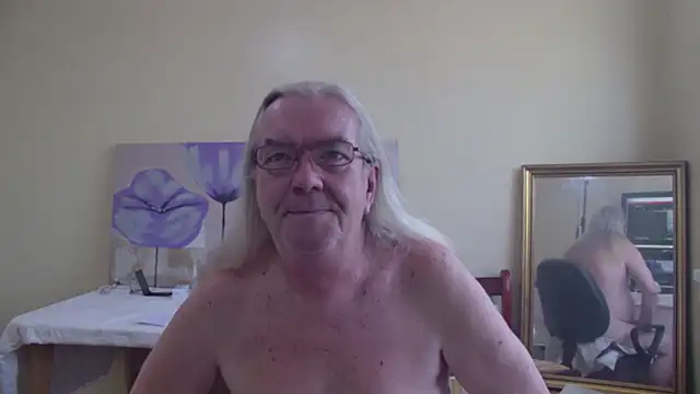 Snapshot of john_little_one1 chatting on April 2026 03:04:01 PM john little one1 online show from April 2026 03:04:01 PM